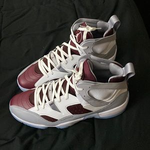 Jump man Two Trey. Haven’t worn. Comes with the box